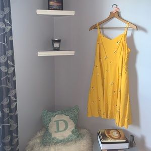 SUNNY FLORAL DRESS💛🤍